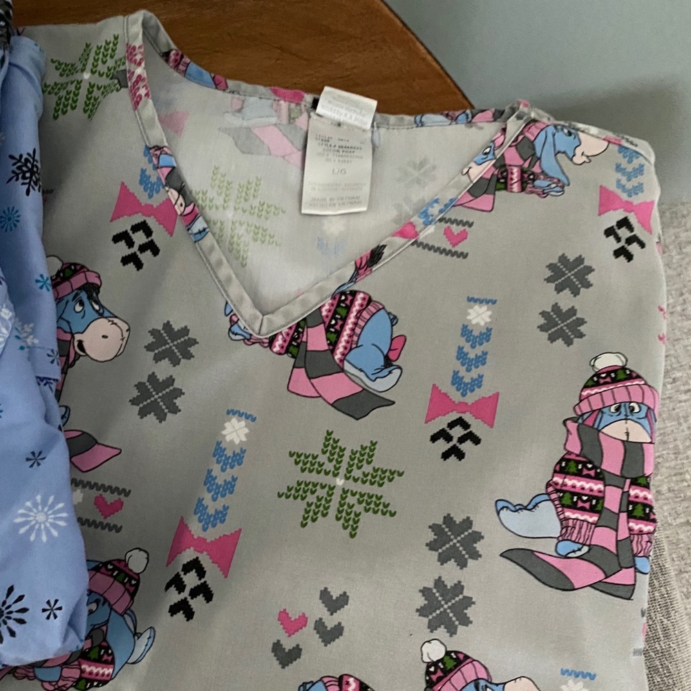 Scrub Tops (bundle) - Picture 2 of 5